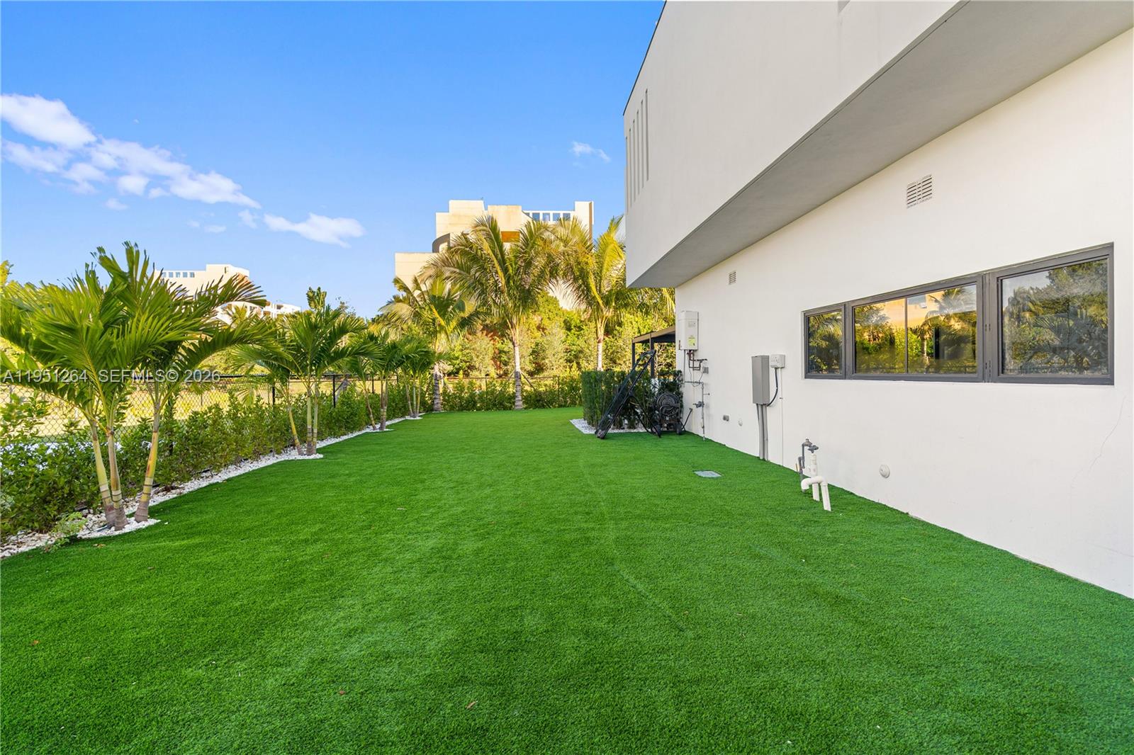 WESTON ESTATES - Residential