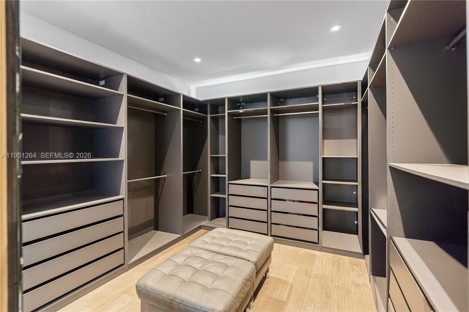 WESTON ESTATES - Residential