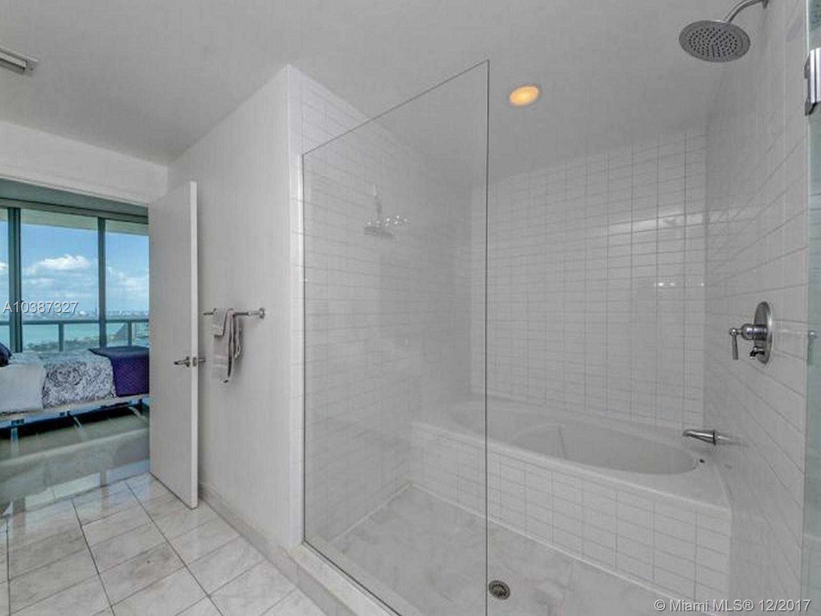 MARINABLUE CONDO - Residential