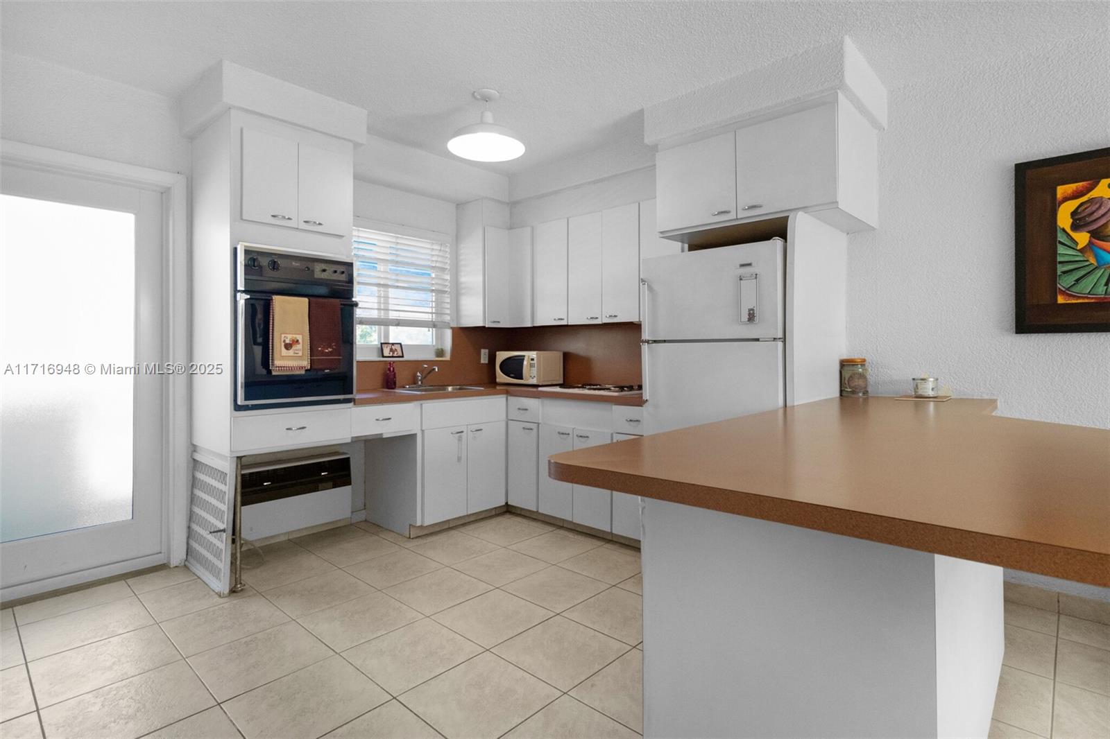 RIVERVIEW GARDEN APARTMEN - Residential