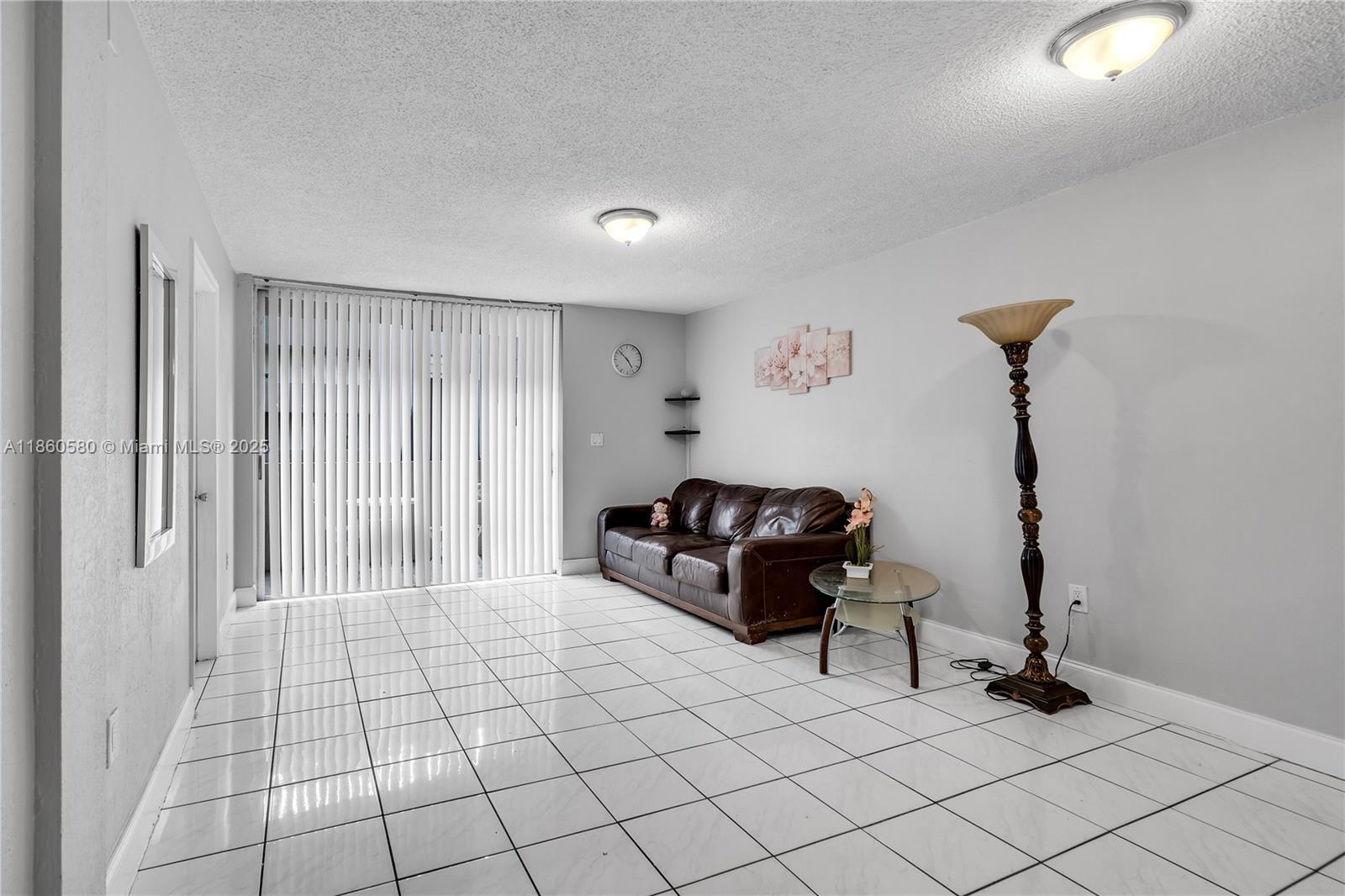 SAMARI LAKE EAST CONDO - Residential