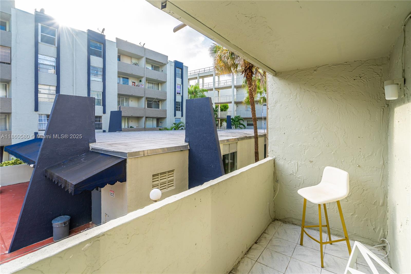 SAMARI LAKE EAST CONDO - Residential