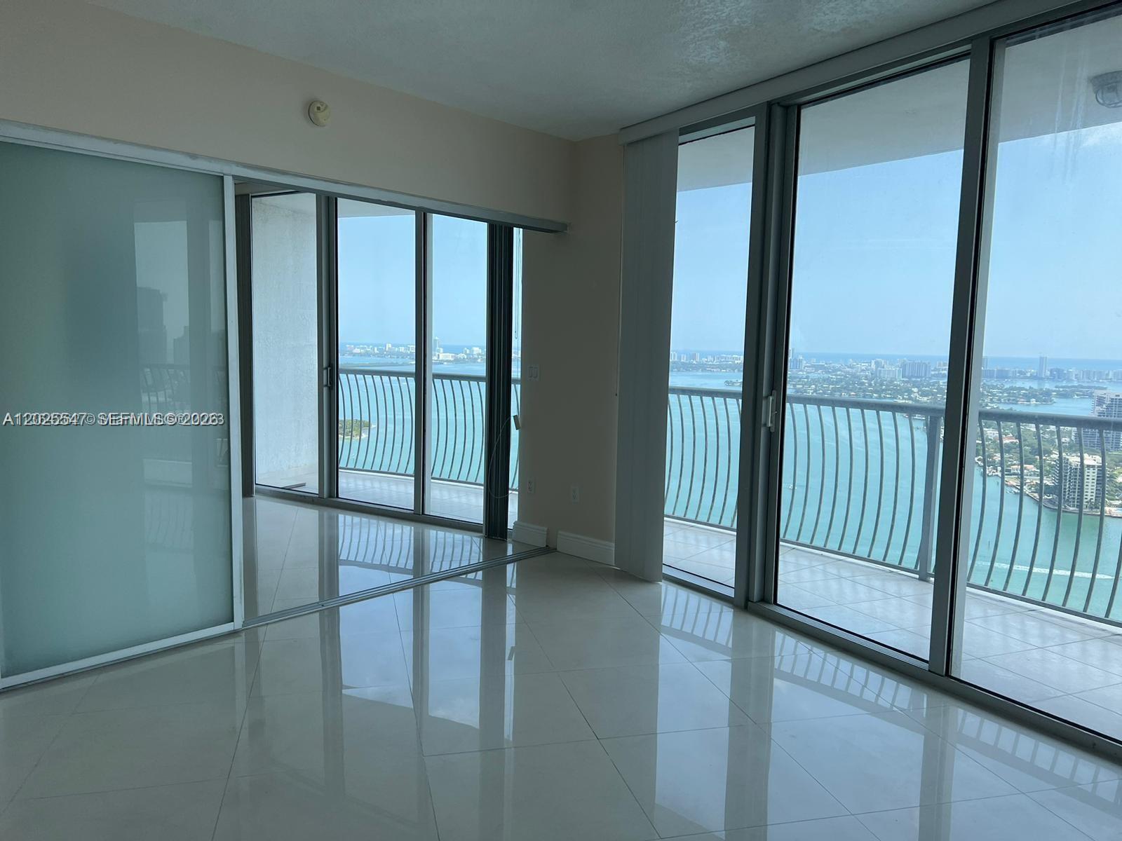 1750 N Bayshore Dr 4502