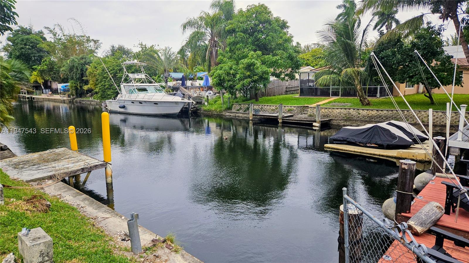 AVON ISLES - Residential