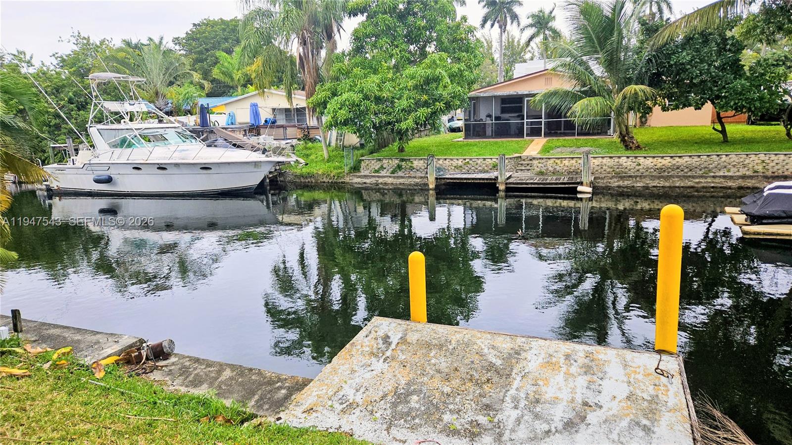 AVON ISLES - Residential