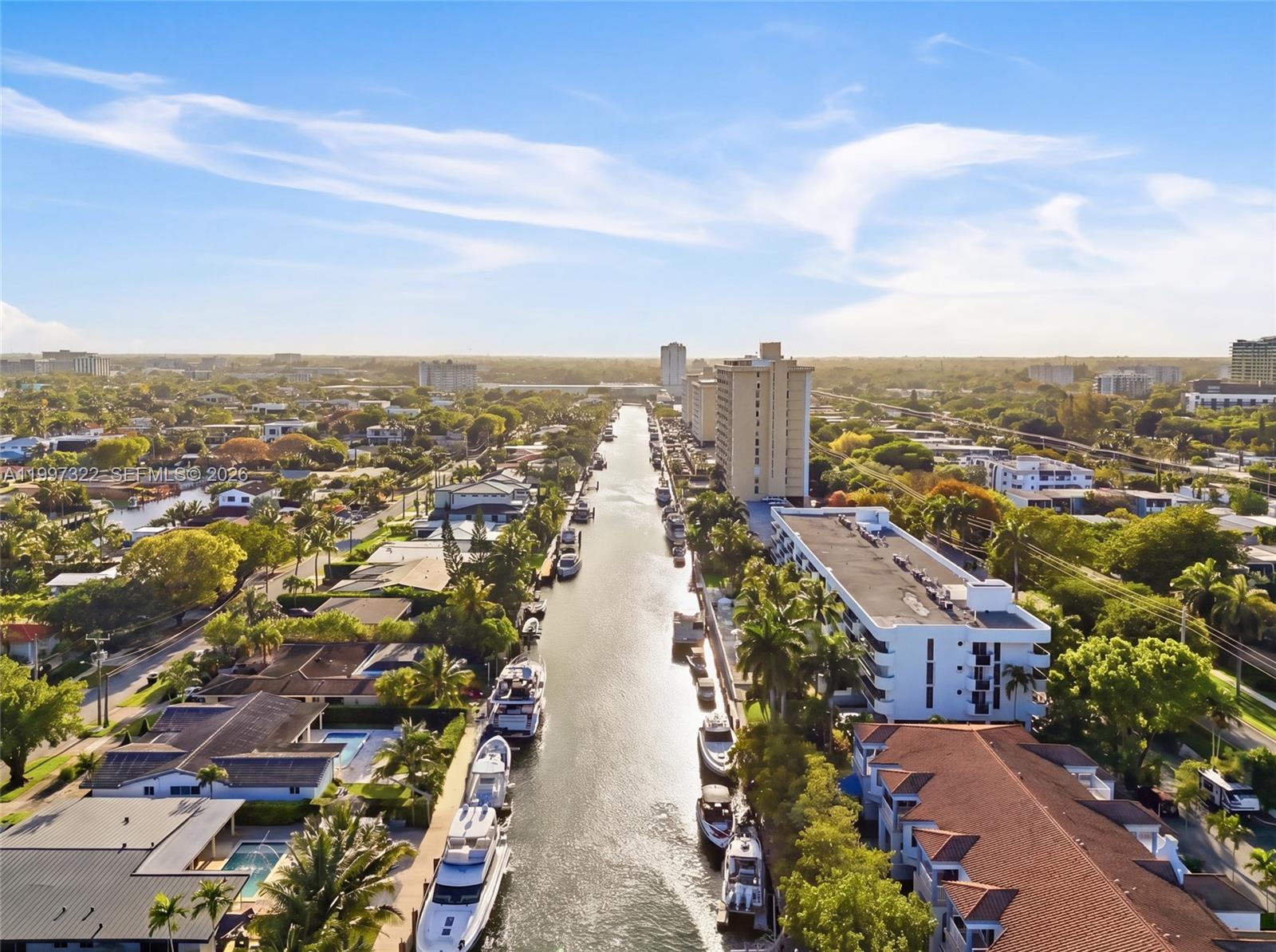 THE PALMS CONDO - Residential