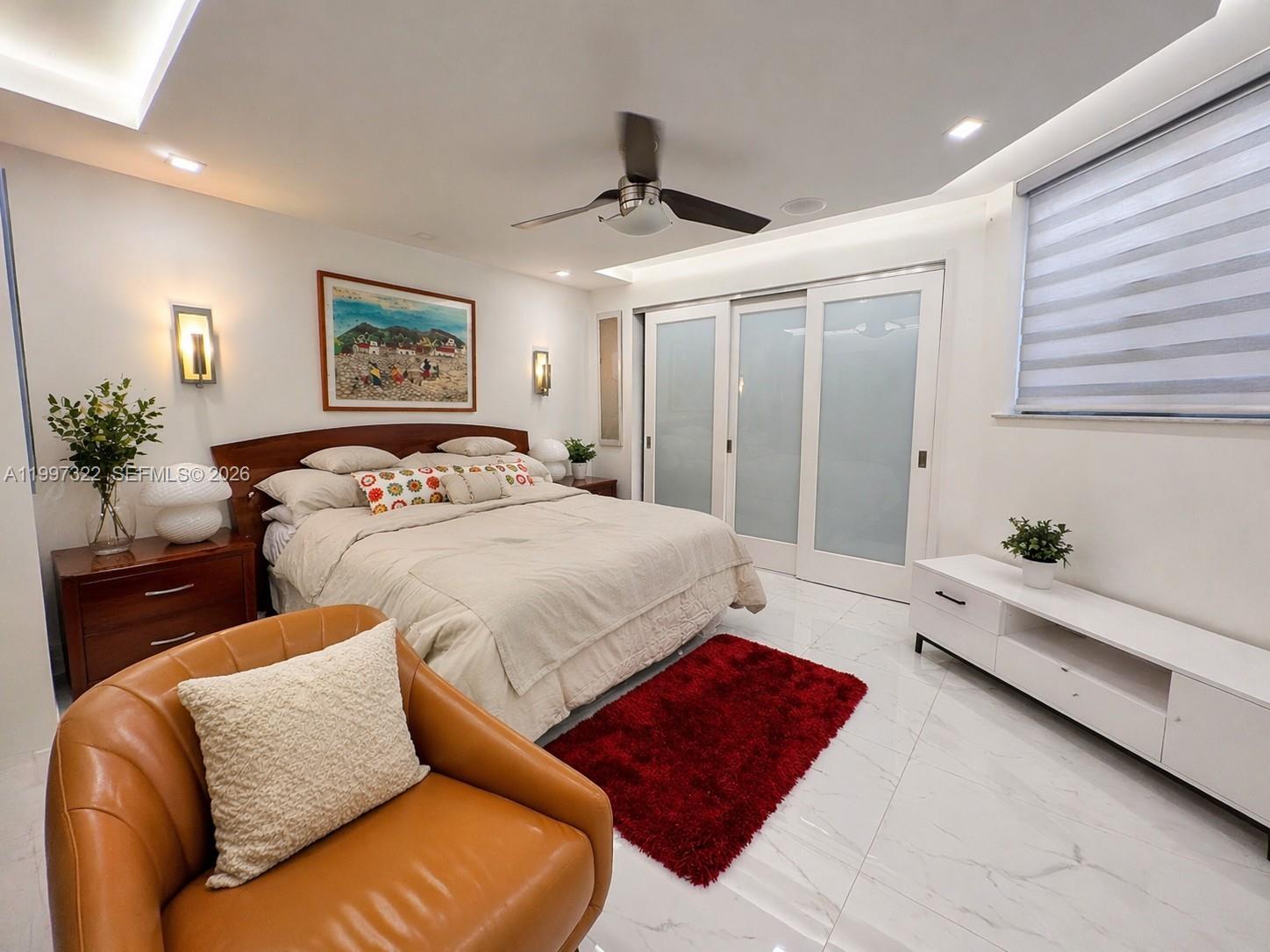 THE PALMS CONDO - Residential