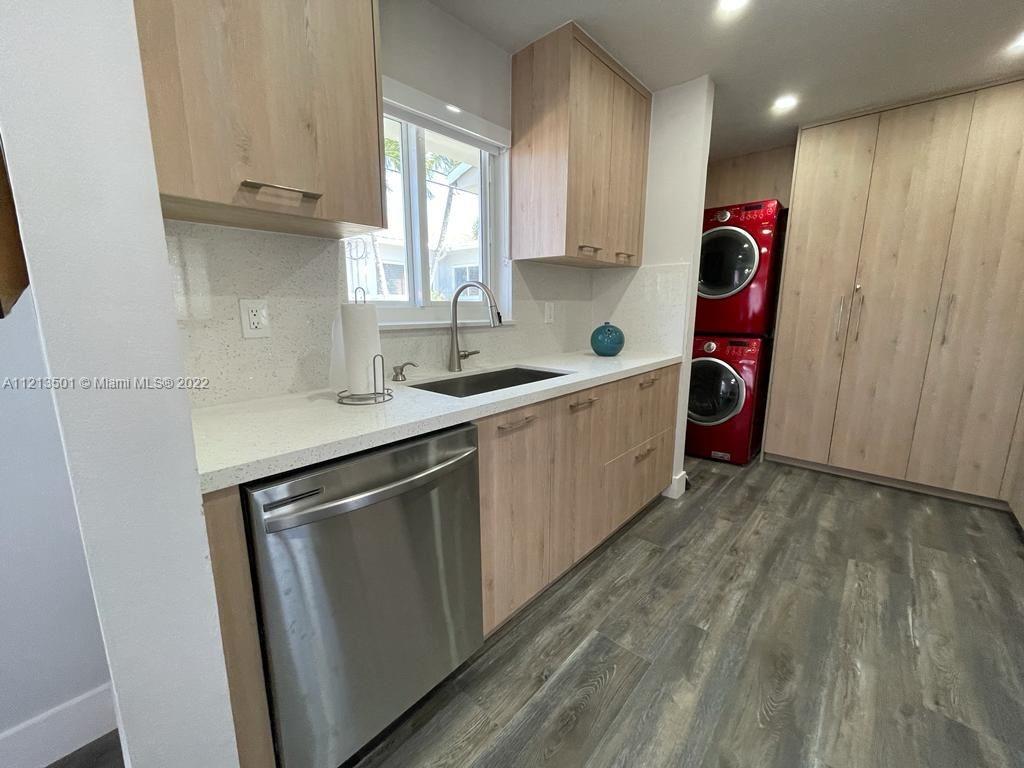 AMND MIAMI SUBURBAN ACRES - Residential Lease