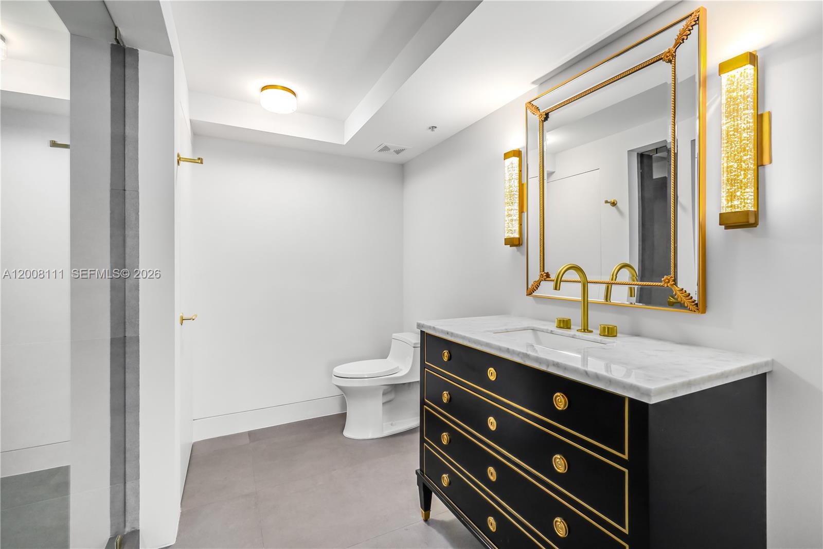 SUNSET HARBOUR SOUTH COND - Residential