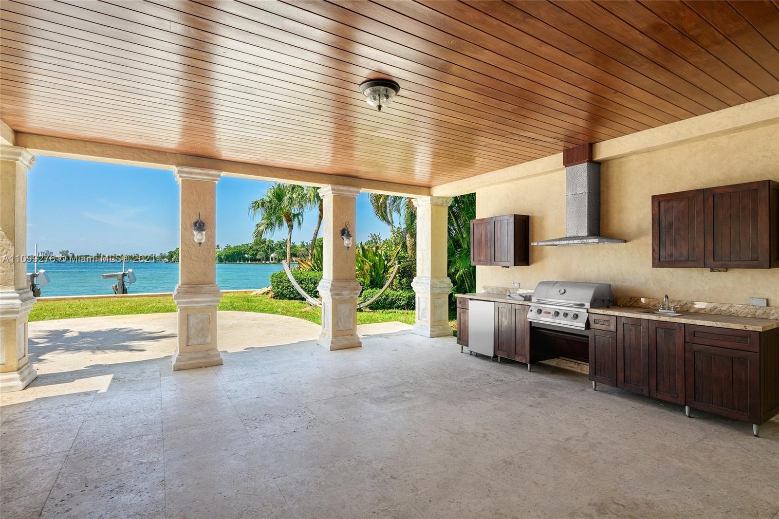 LA GORCE GOLF SUB - Residential
