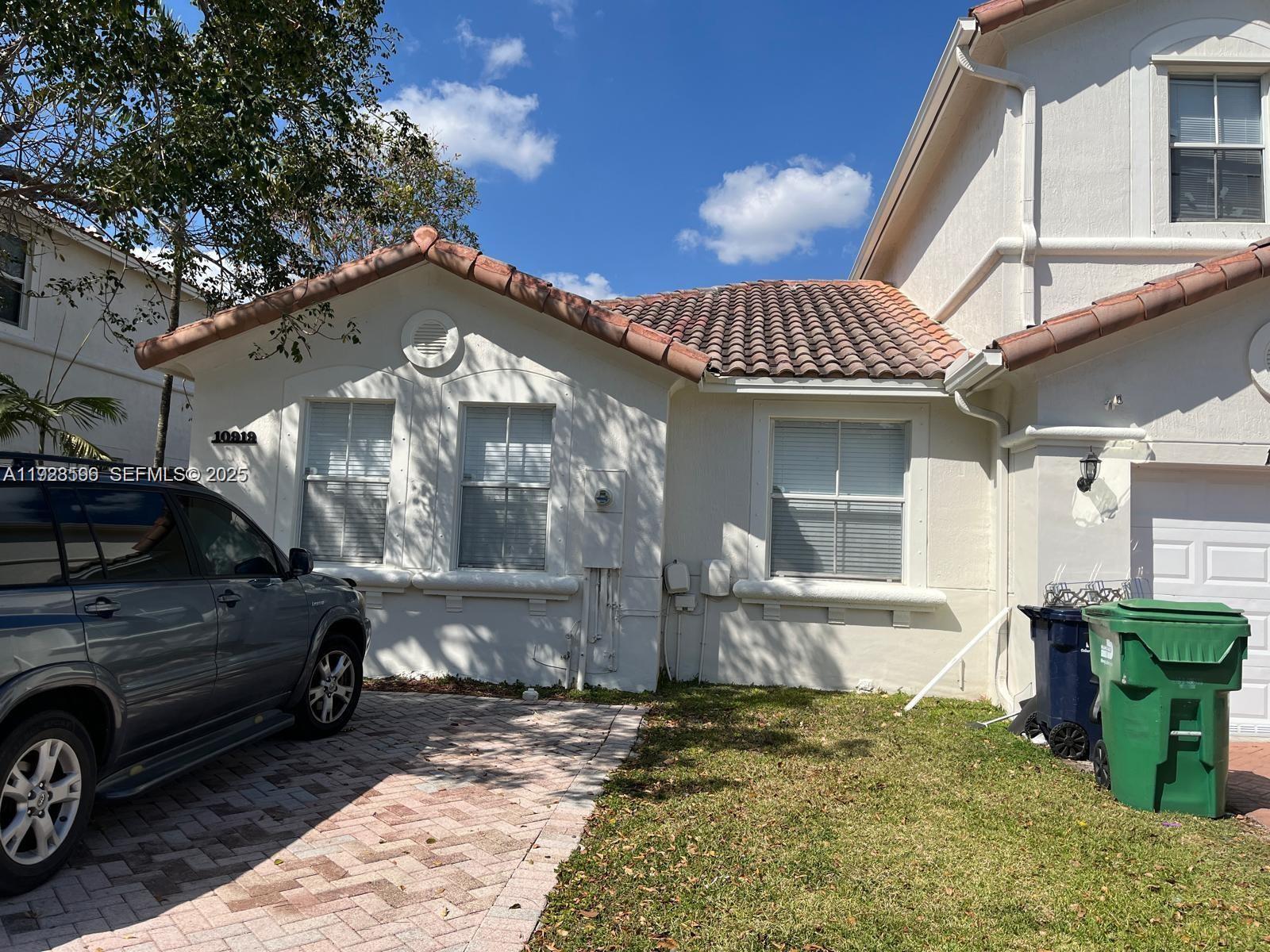 VILLAS DEL CAMPO SUB - Residential Lease