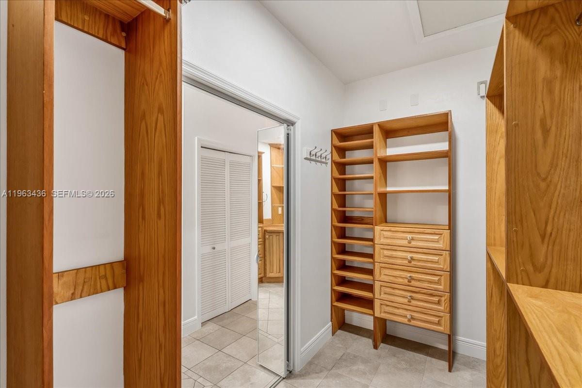 ROYAL PALM NORTH 1ST ADDN - Residential