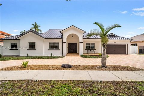 15507 NW 82nd Ct Miami Lakes FL 33016