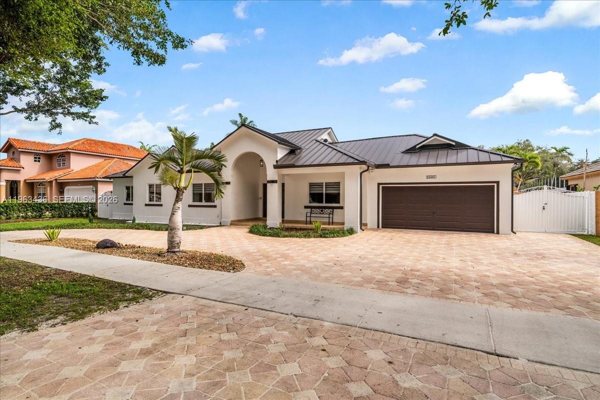 ROYAL PALM NORTH 1ST ADDN - Residential