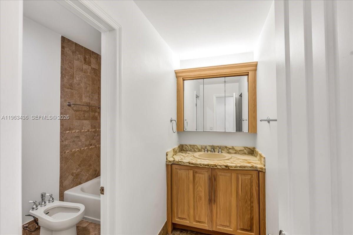 ROYAL PALM NORTH 1ST ADDN - Residential