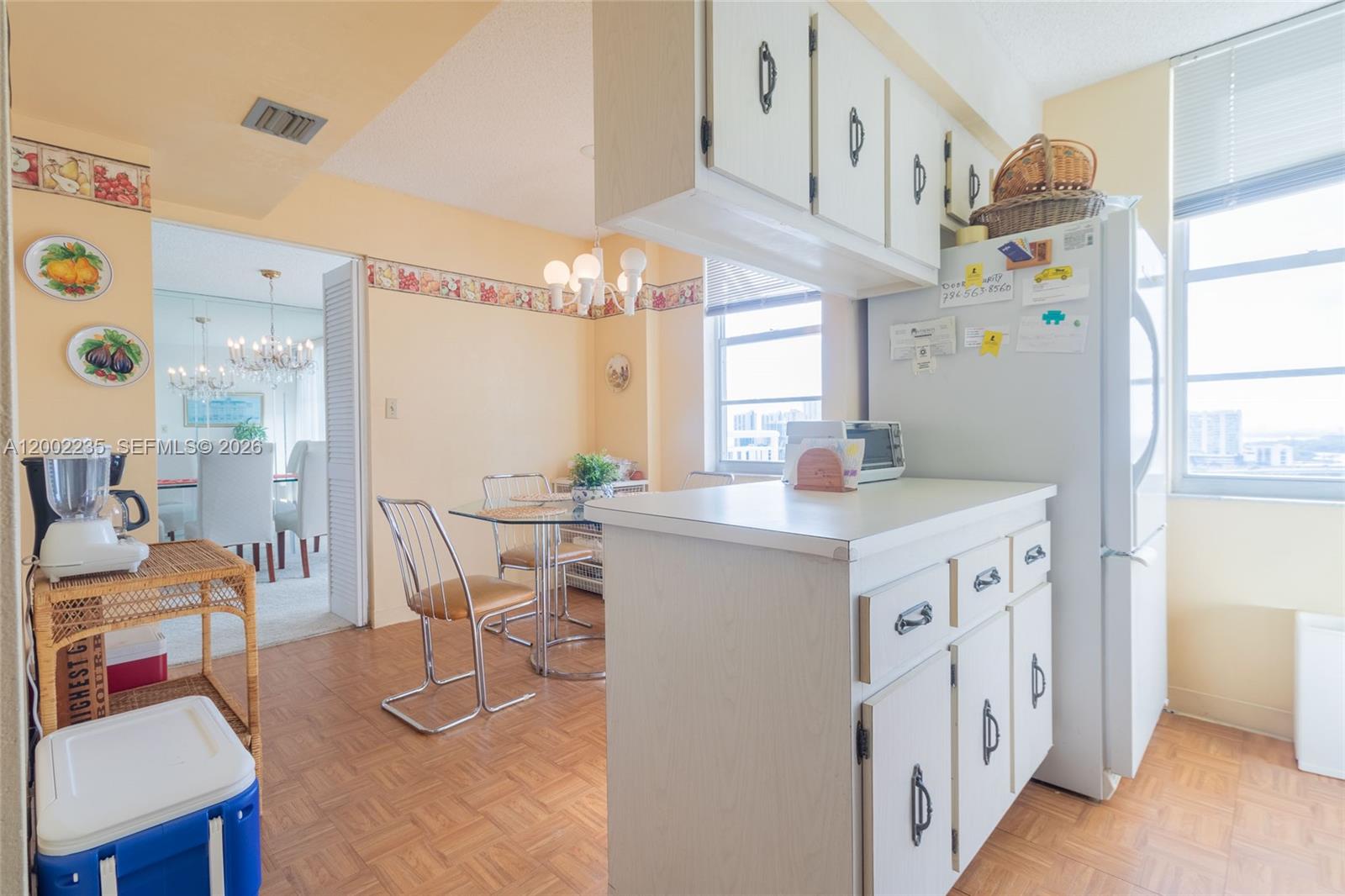 WINSTON TOWERS 500 CONDO - Residential