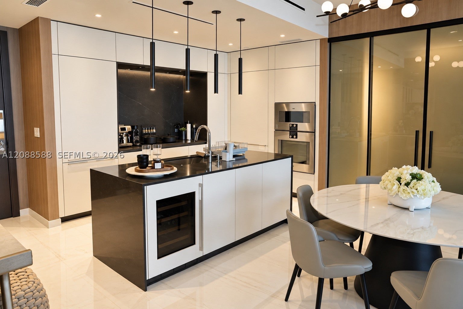 300 Biscayne Boulevard Way 1605W