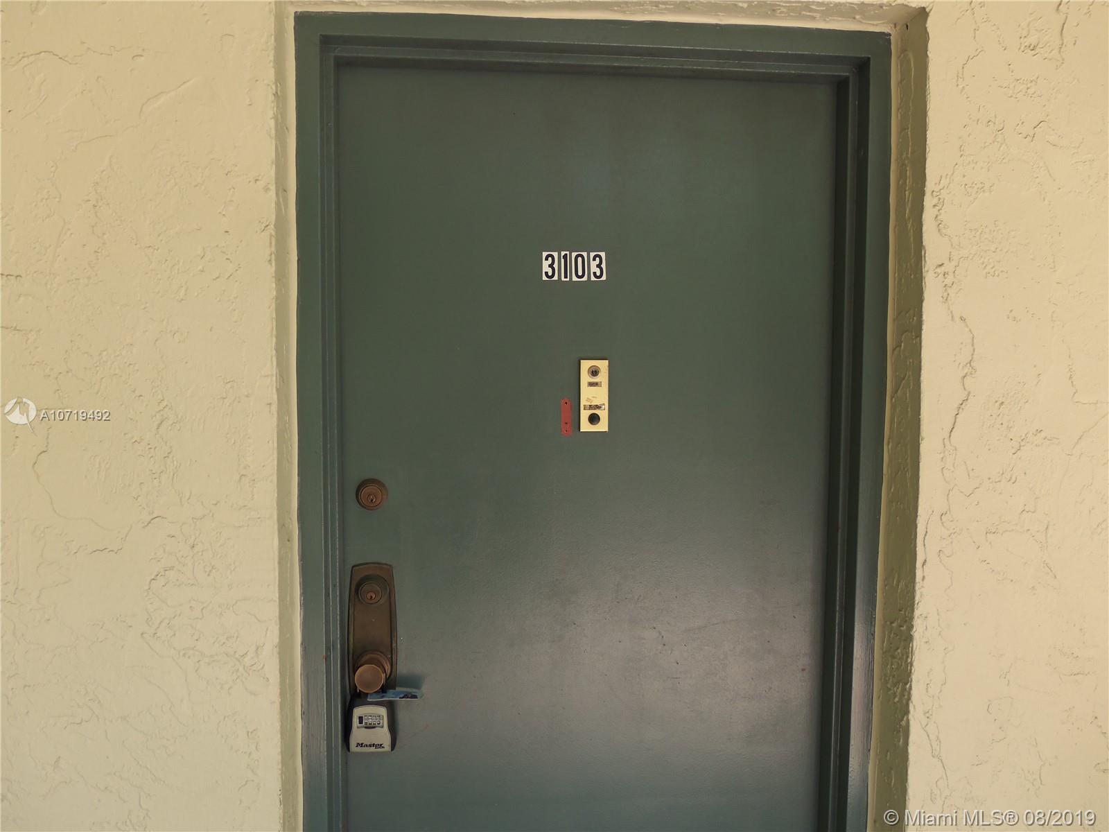 COURTYARDS OF BROWARD CON - Residential Lease