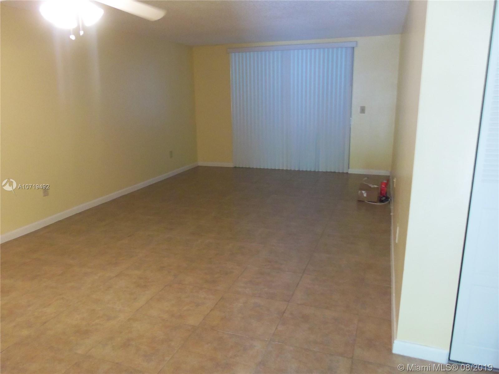 COURTYARDS OF BROWARD CON - Residential Lease