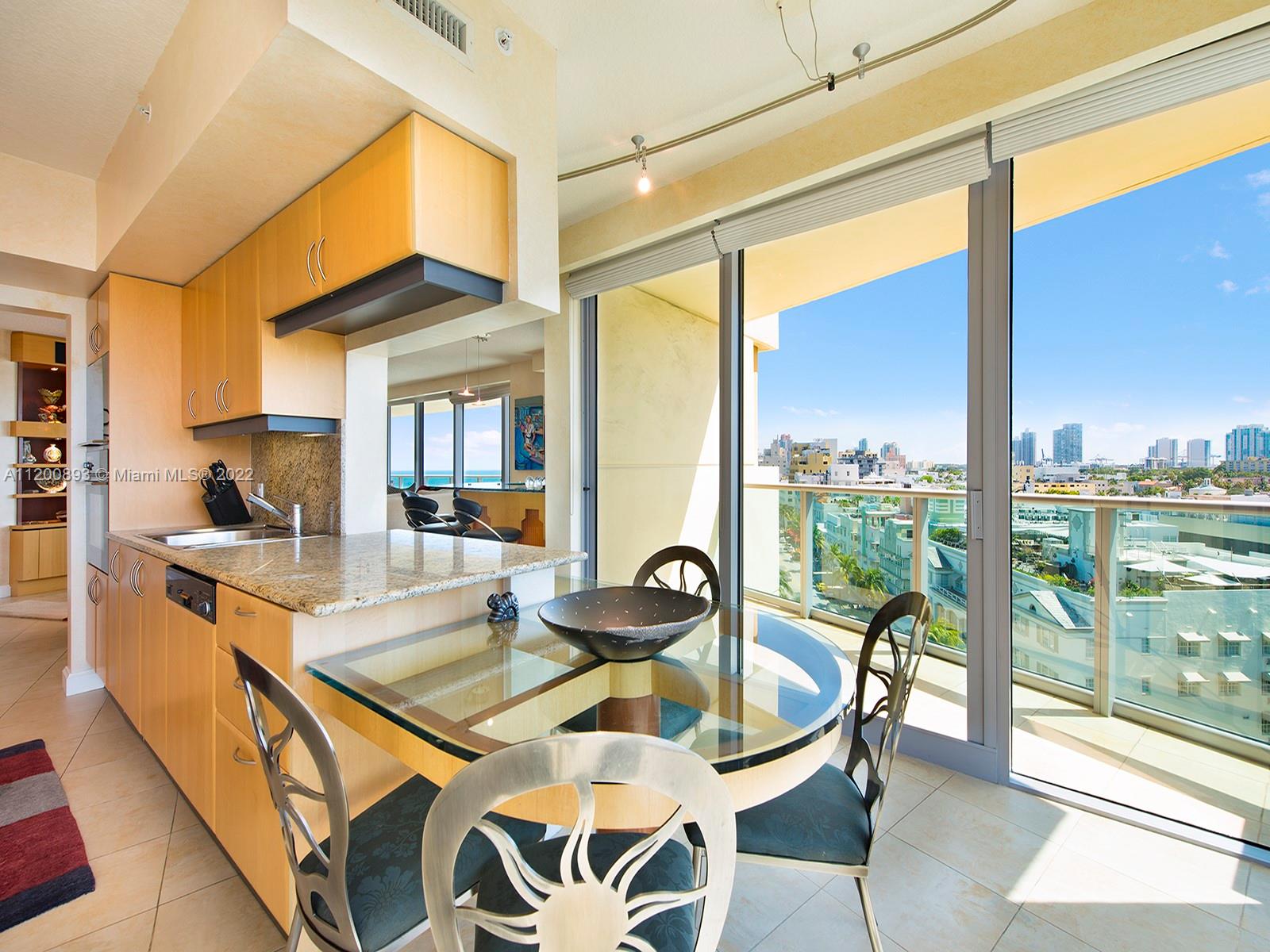 IL VILLAGGIO ON SOUTH BEA - Residential