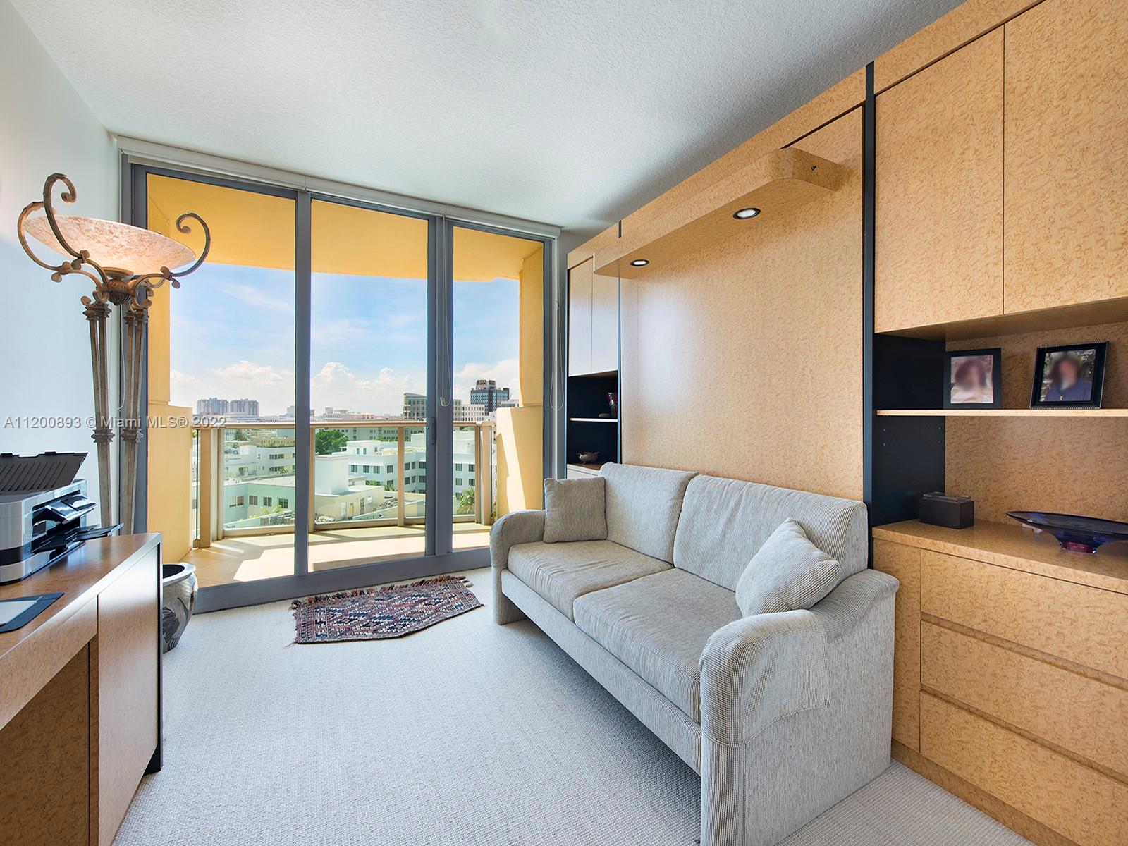 IL VILLAGGIO ON SOUTH BEA - Residential