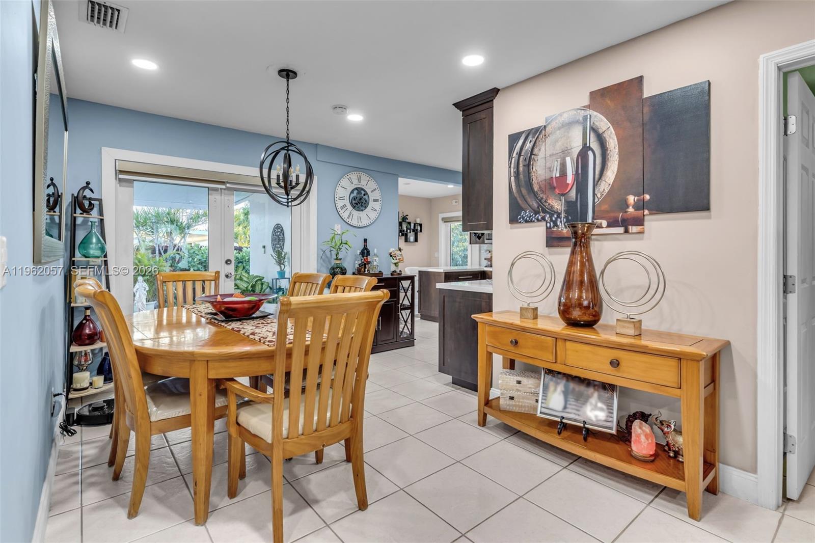 LEE BELL HOMES - Residential