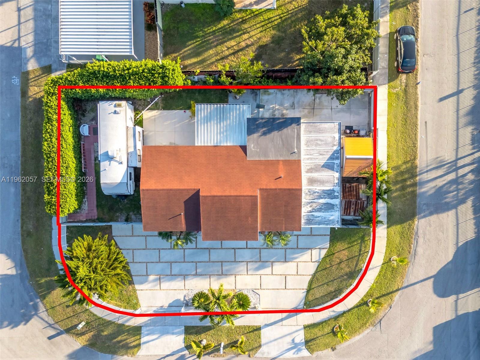 LEE BELL HOMES - Residential