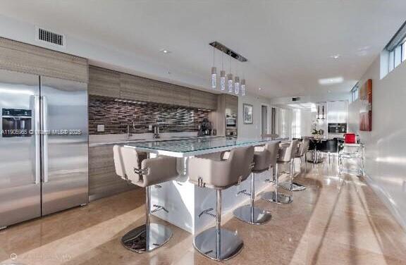 PELORO CONDO - Residential Lease