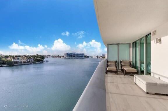 Miami Beach Waterfront 2 bedrooms, 2 bathrooms, FURNISHED unit. Walking distance to the beach. Marble floors, custom Italian closets. Unobstructed water view of canal/bay. Boutique building with valet, pool, jacuzzi, gym, library/business center and a rooftop terrace. 1 valet parking spot included. Walking distance to shops, supermarket, restaurants, drug stores, etc.