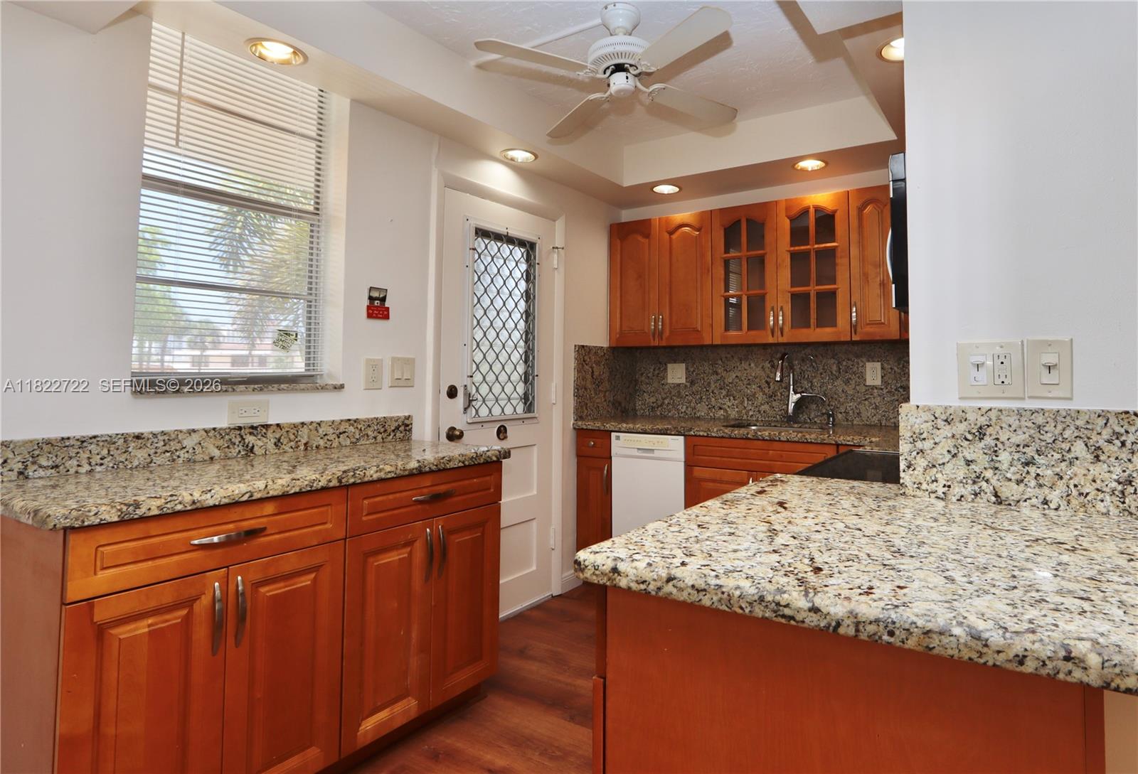 POINT EAST SEC III CONDO - Residential