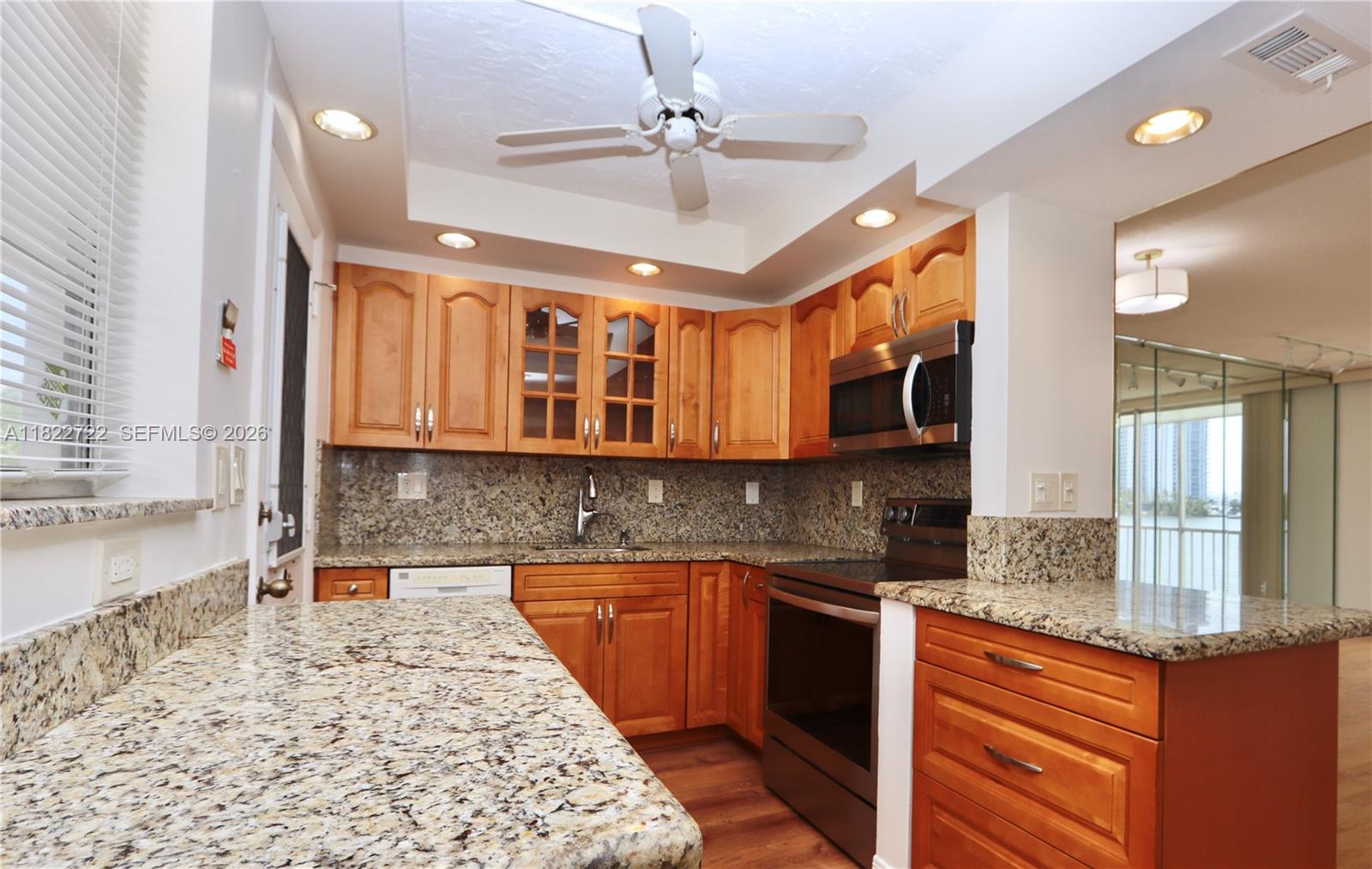 POINT EAST SEC III CONDO - Residential