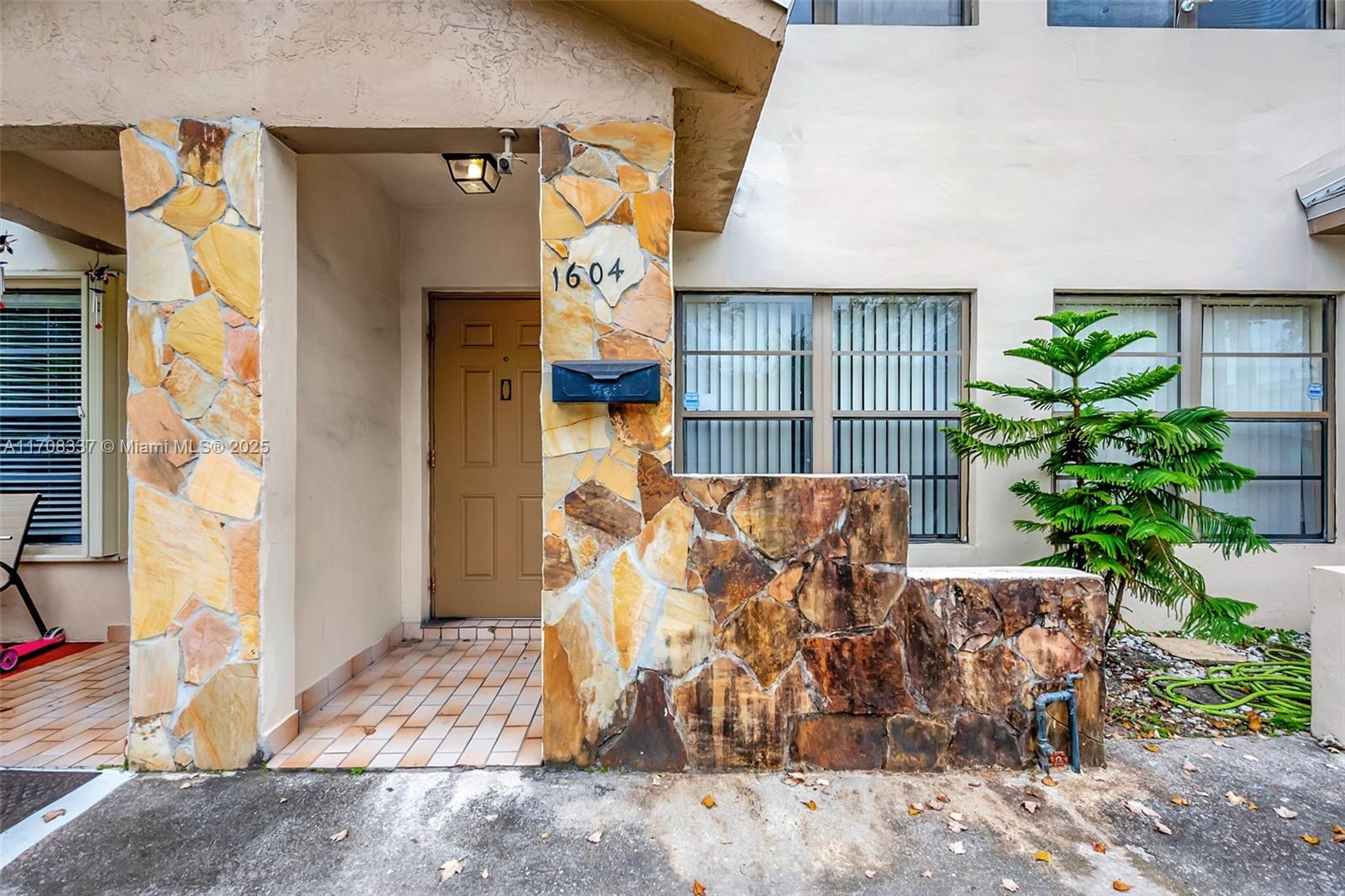 Property for Sale at 1604 Ne 151st St 1604, North Miami Beach, Miami-Dade County, Florida - Bedrooms: 2 
Bathrooms: 3  - $299,999