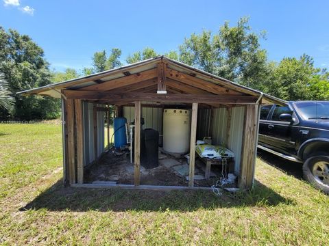 A home in Okeechobee