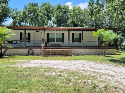 A home in Okeechobee