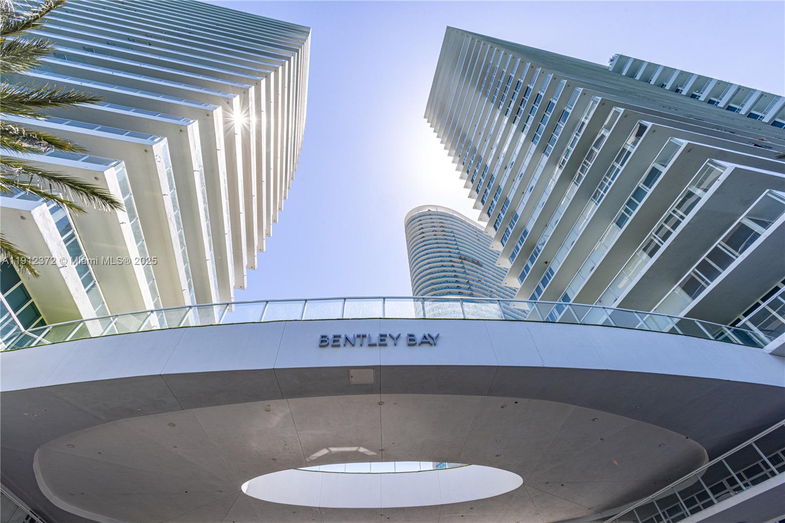 THE BENTLEY BAY CONDO - Residential Lease