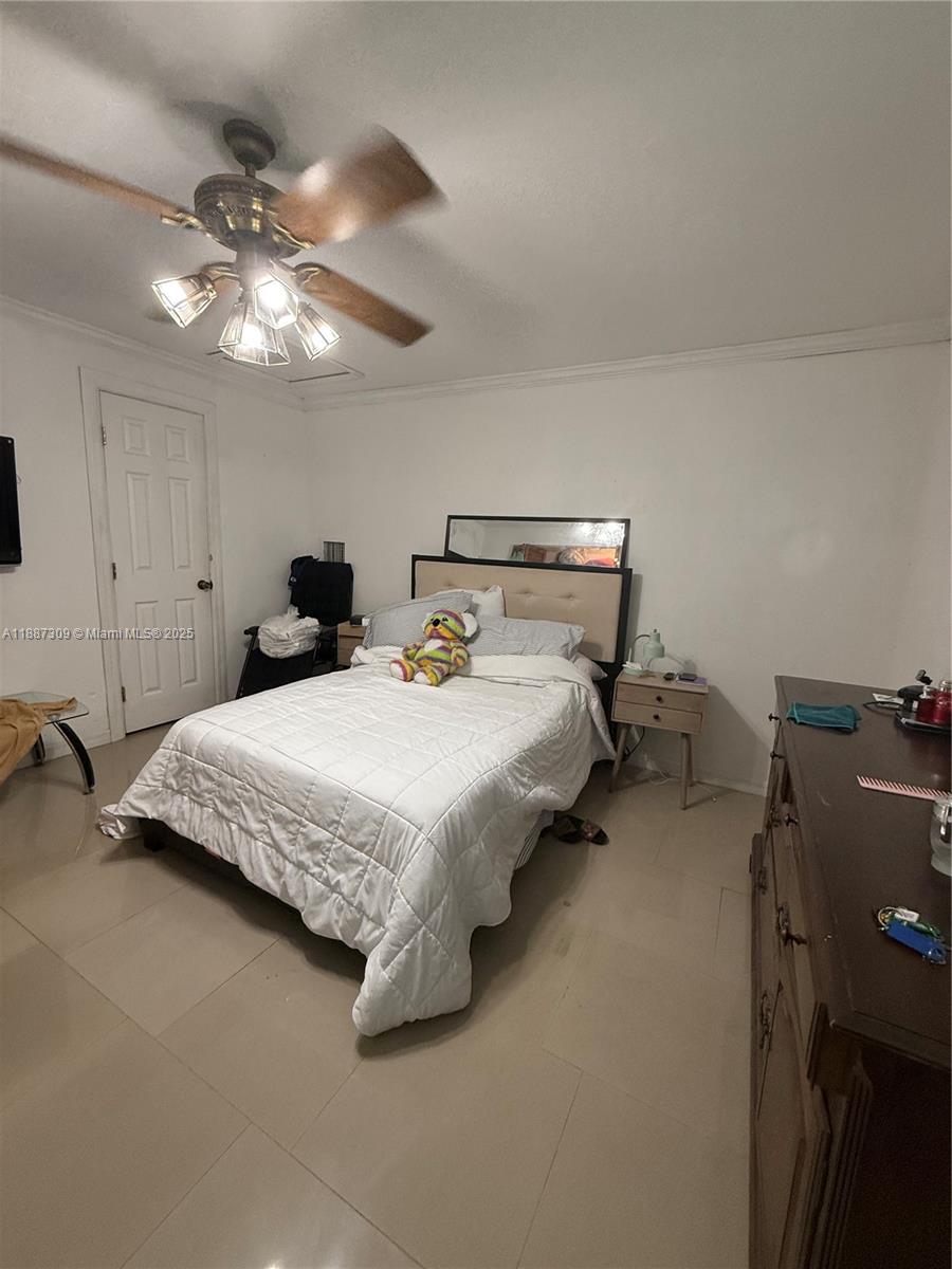 11 53 40 FLA FRUIT LAND C - Residential