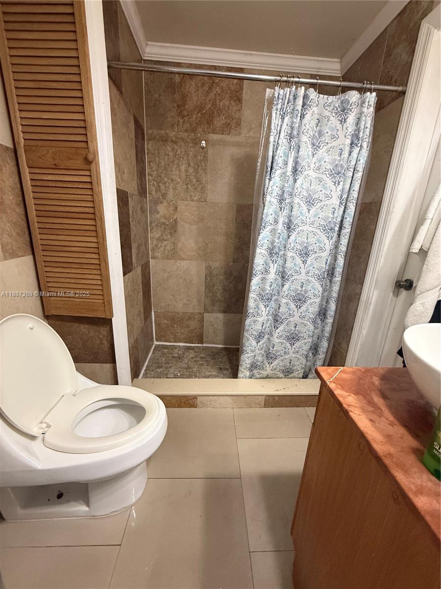 11 53 40 FLA FRUIT LAND C - Residential