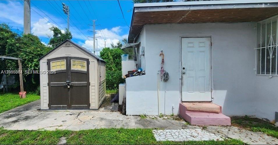 GORDON DALE PK - Residential Income