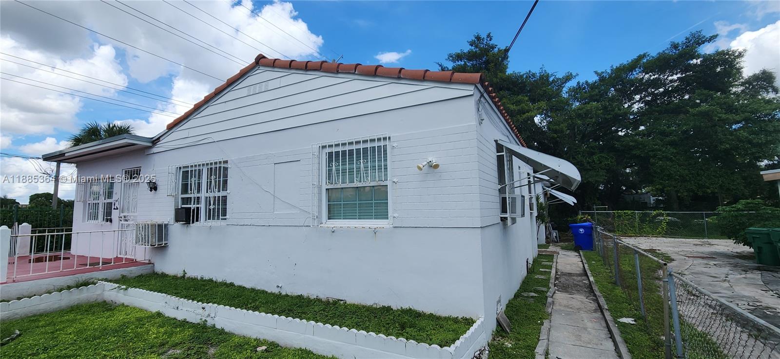 GORDON DALE PK - Residential Income