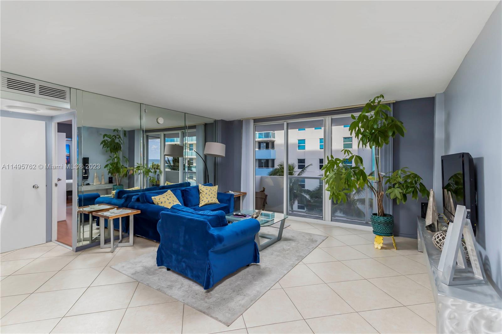 CARLISLE ON THE OCEAN CON - Residential