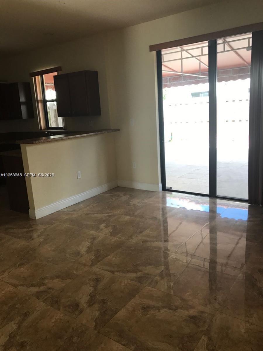 VENETIAN PARC WEST - Residential