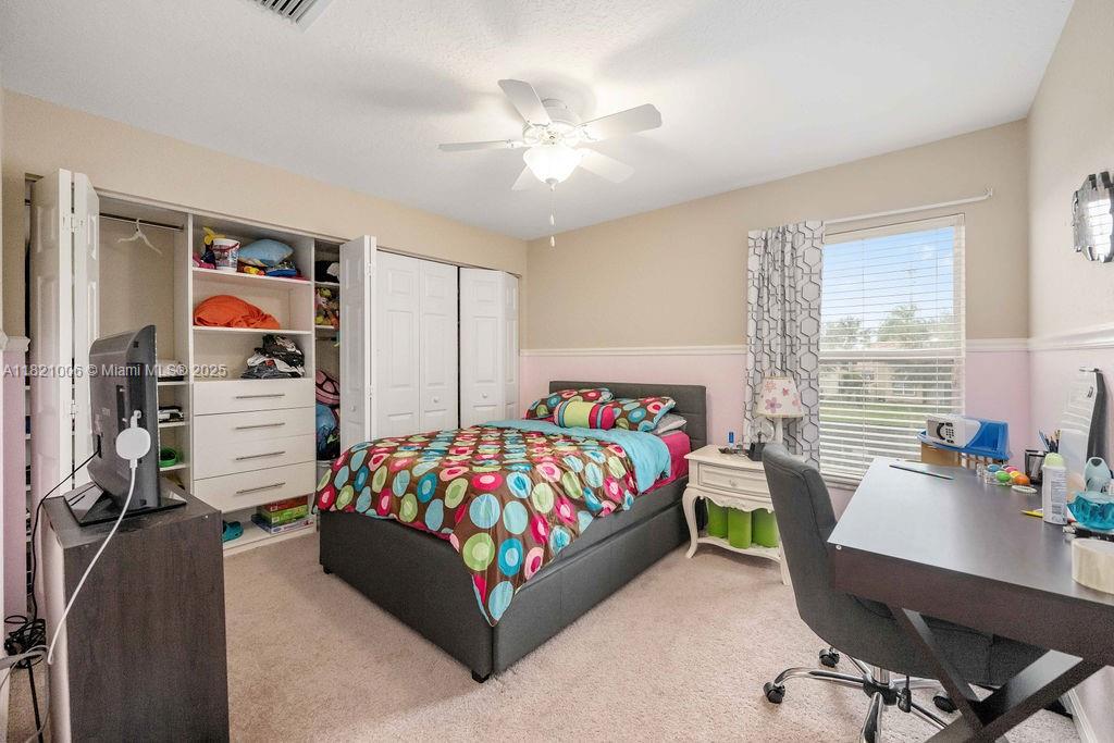 MINI ASSEMBLAGE PUD 6 - Residential Lease