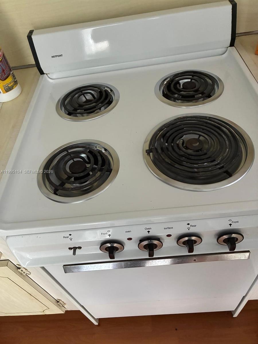 ELDORADO COUNTRY CLUB TOWE - Residential Lease