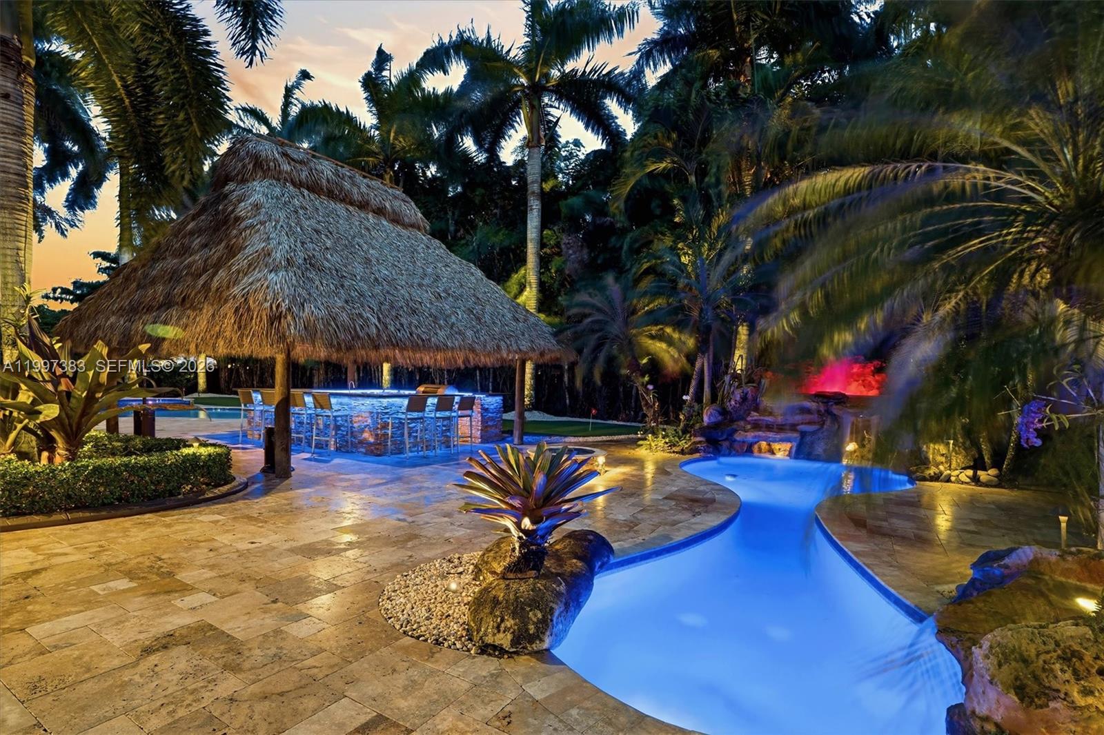 KINGS GROVE - Residential