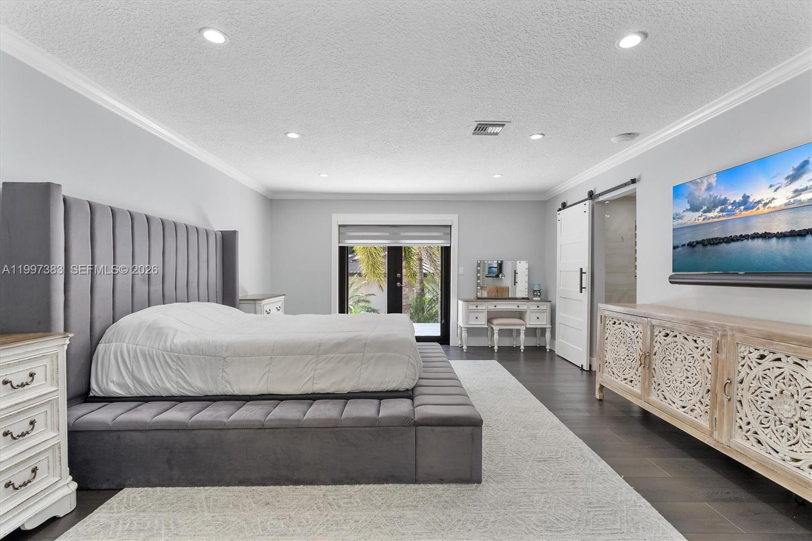 KINGS GROVE - Residential