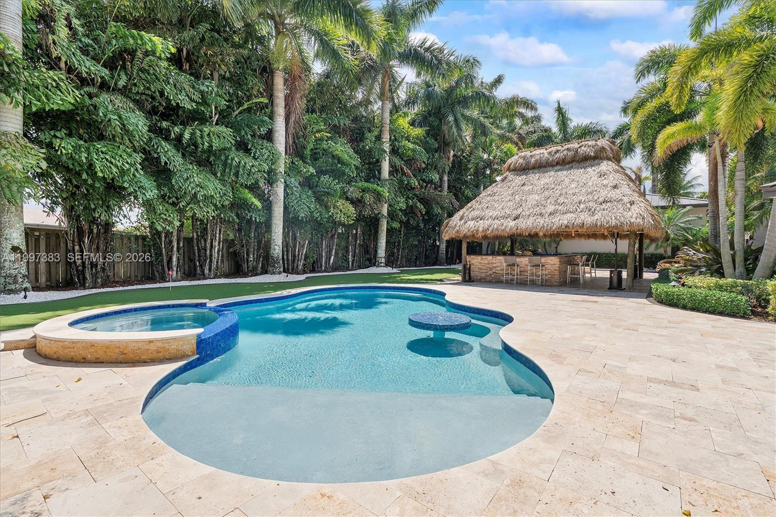 KINGS GROVE - Residential