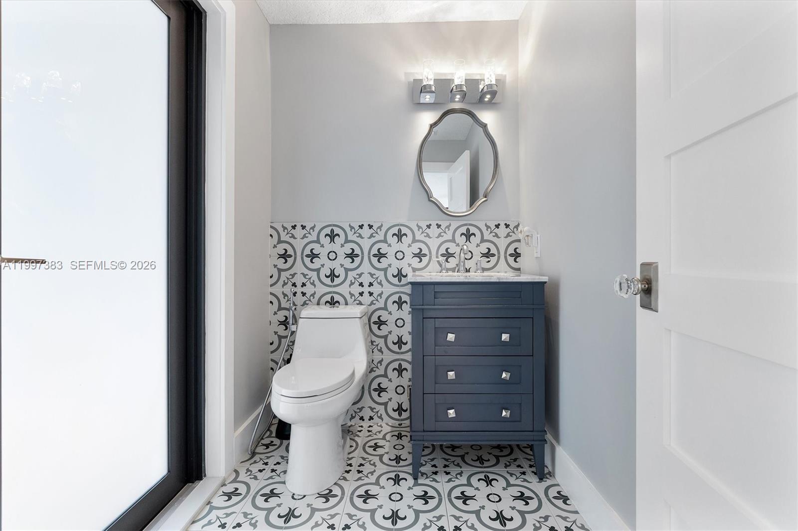 KINGS GROVE - Residential