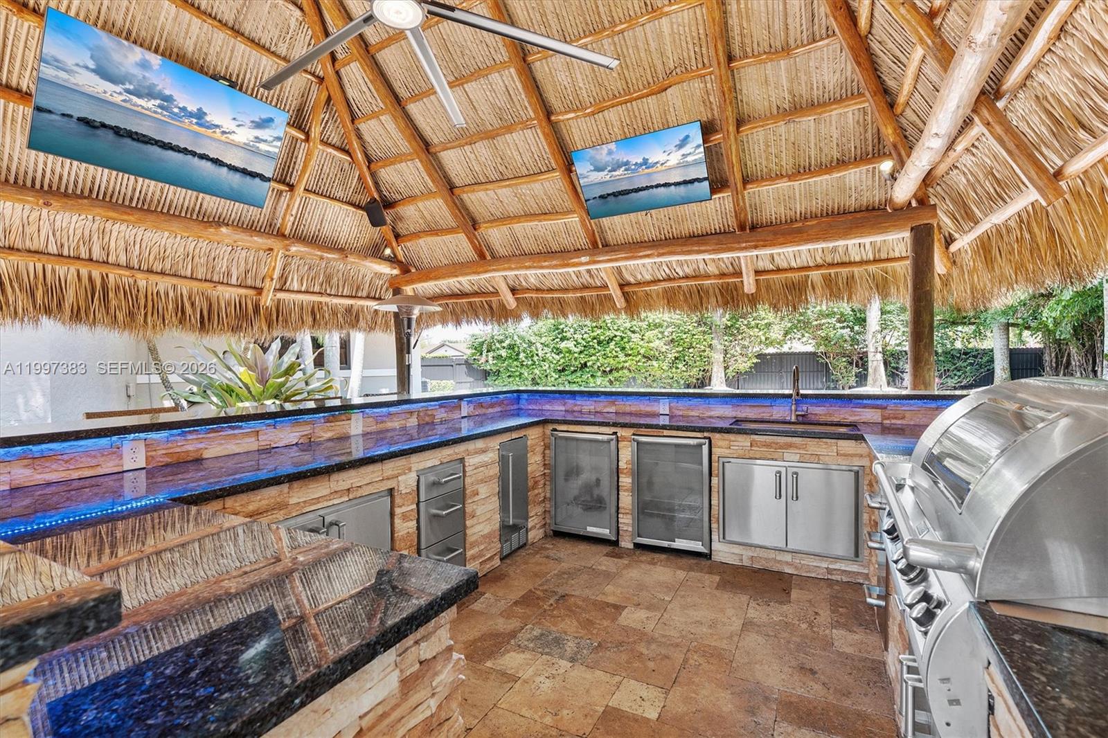 KINGS GROVE - Residential