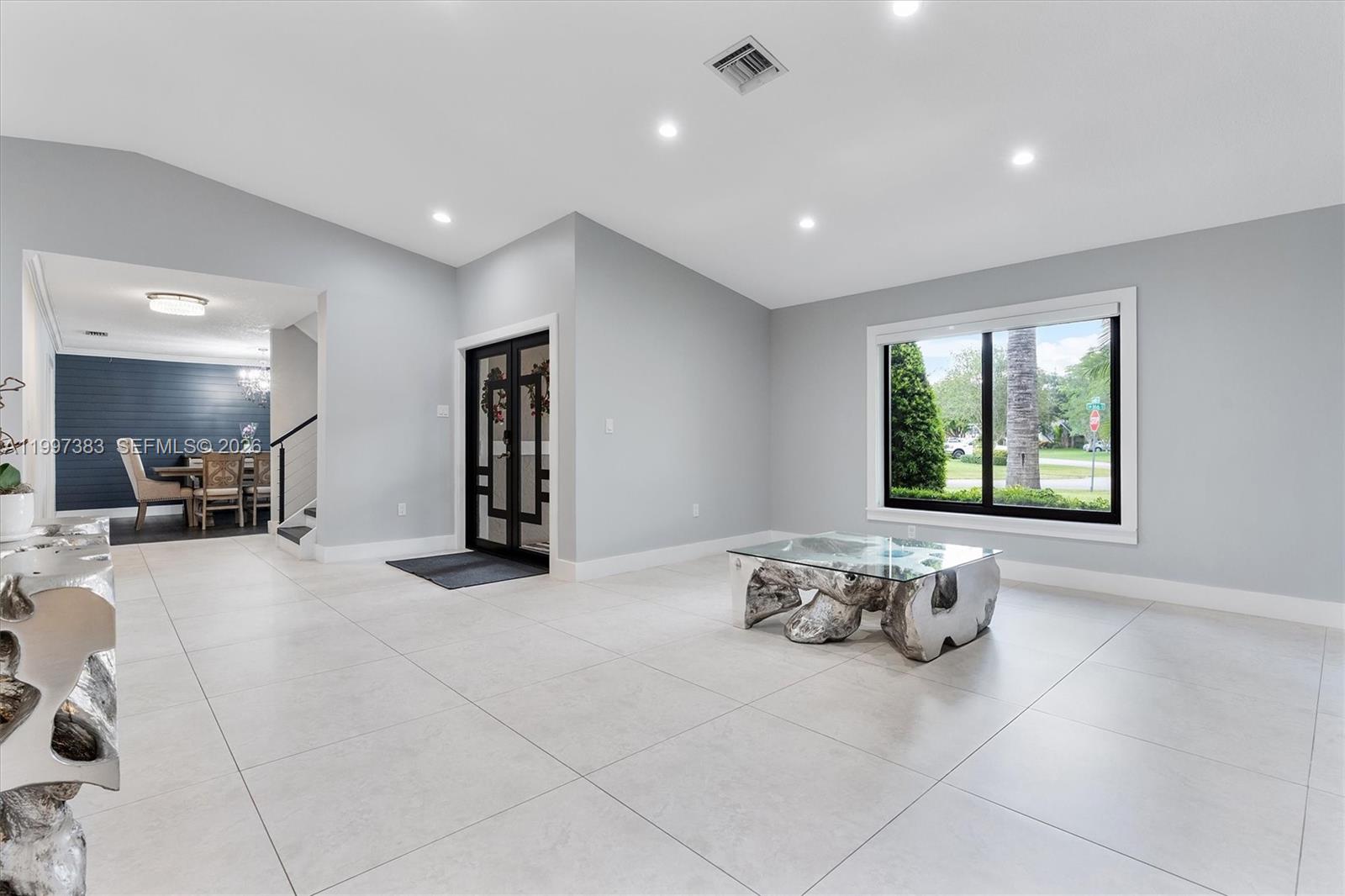 KINGS GROVE - Residential