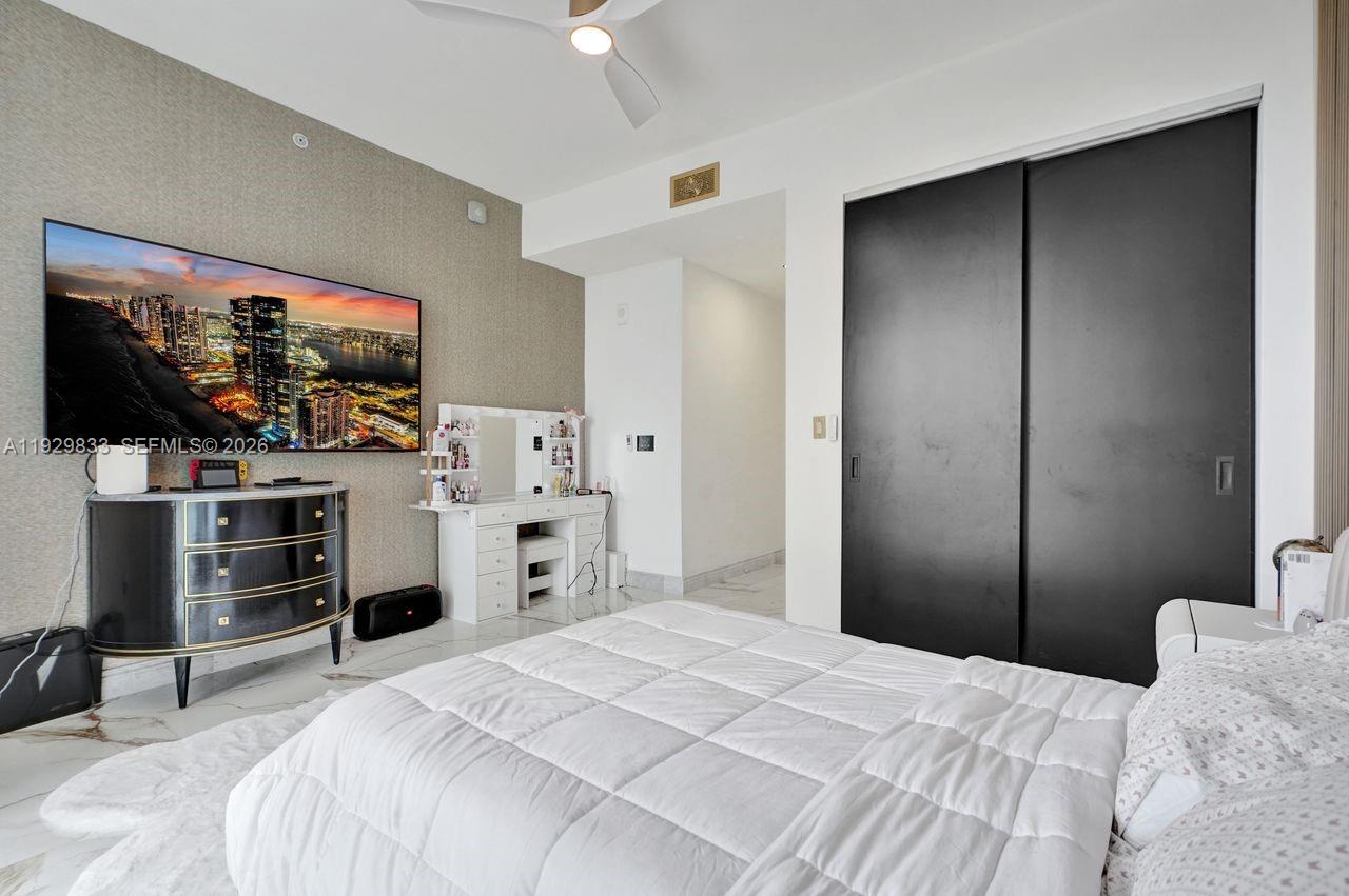 ECHO CONDO - Residential